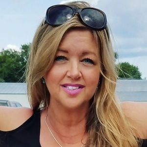 Meet your Posher, Jules